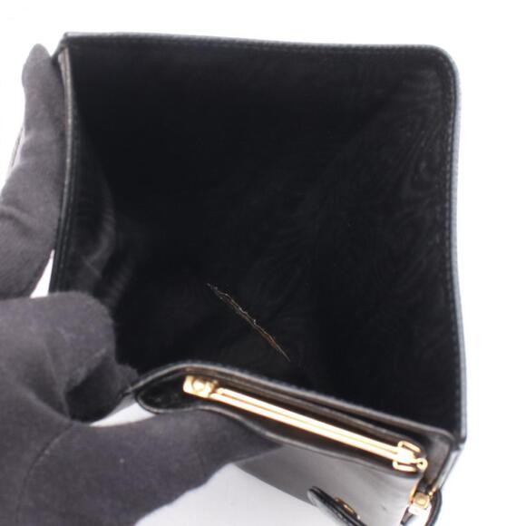 CHANEL Authentic Black Leather Logo Wallet - Picture 8 of 8